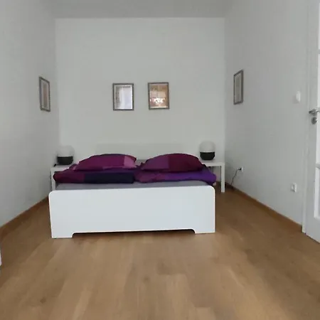 Flora House 3 Minutes From Balaton Vakantiehuis *