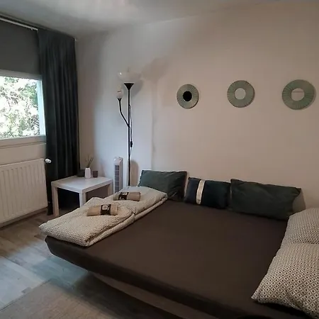 Vakantiehuis Flora House 3 Minutes From Balaton Keszthely